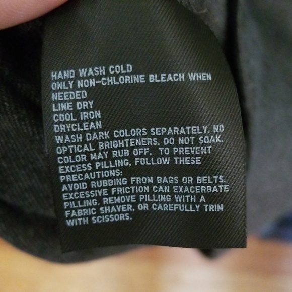 UNIQLO DRESS - Picture 7 of 8